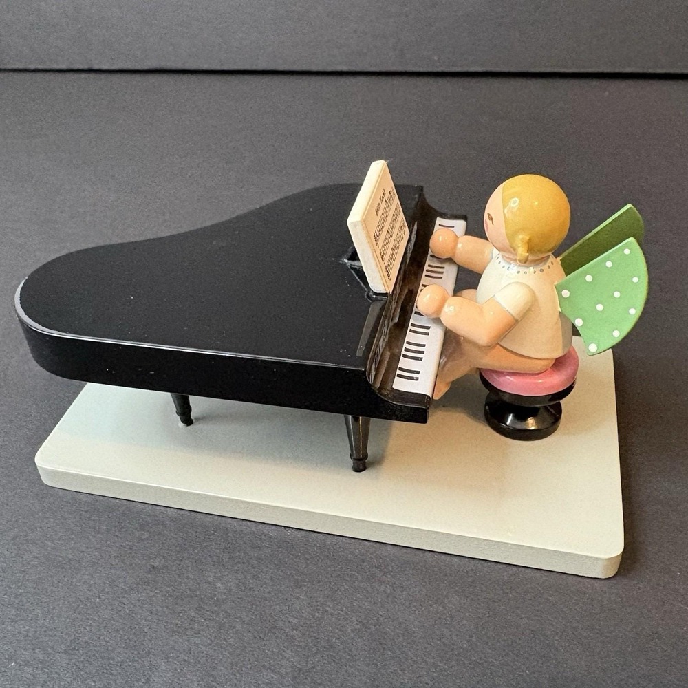 Wendt & Kuhn Orchestra Angel Grand Piano Closed Silent Night Germany Musician